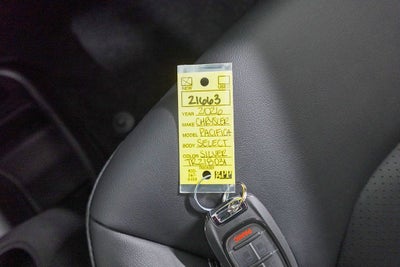 2026 Chrysler Pacifica Select