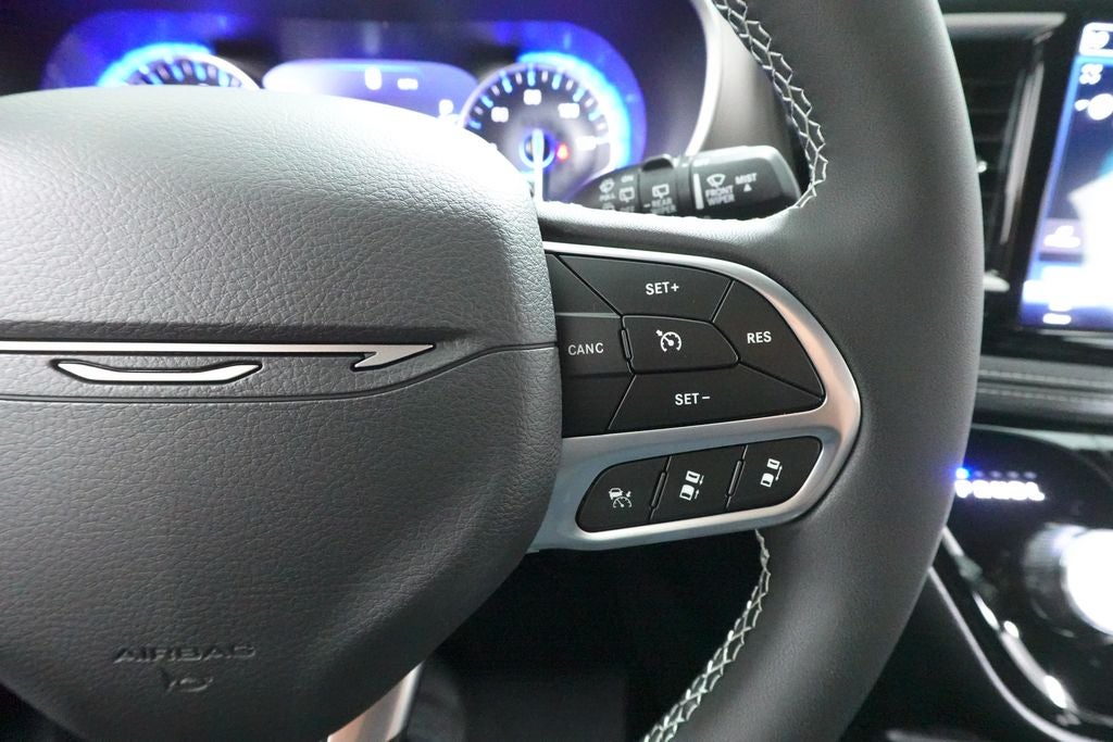 2027 Chrysler Pacifica PACIFICA SELECT
