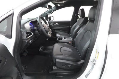 2027 Chrysler Pacifica PACIFICA SELECT