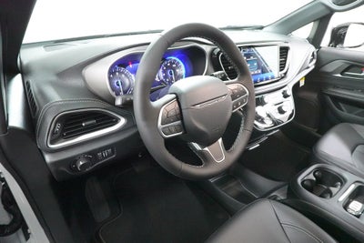 2027 Chrysler Pacifica PACIFICA SELECT
