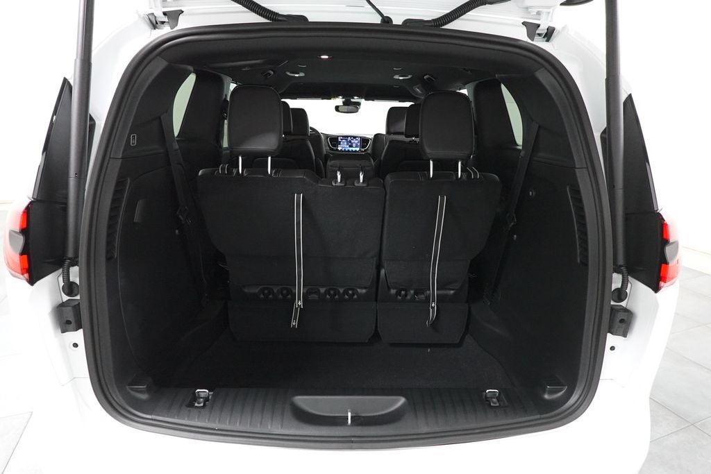 2027 Chrysler Pacifica PACIFICA SELECT