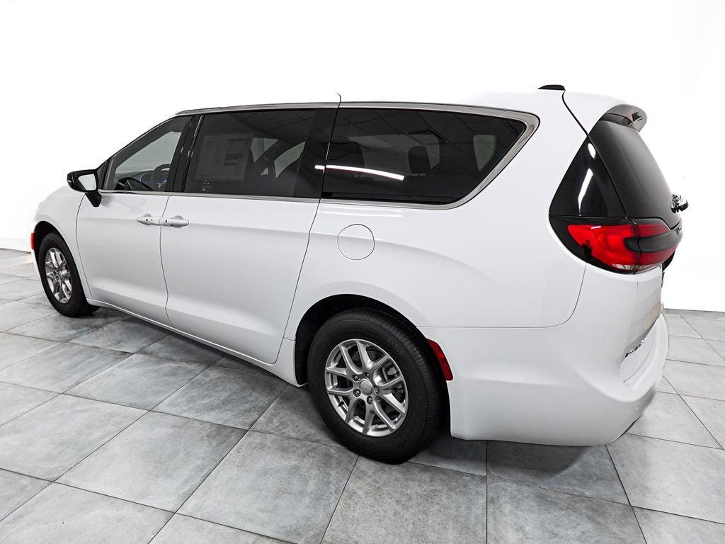 2027 Chrysler Pacifica PACIFICA SELECT