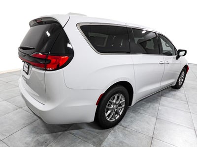 2027 Chrysler Pacifica PACIFICA SELECT