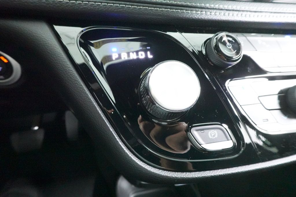 2027 Chrysler Pacifica PACIFICA SELECT