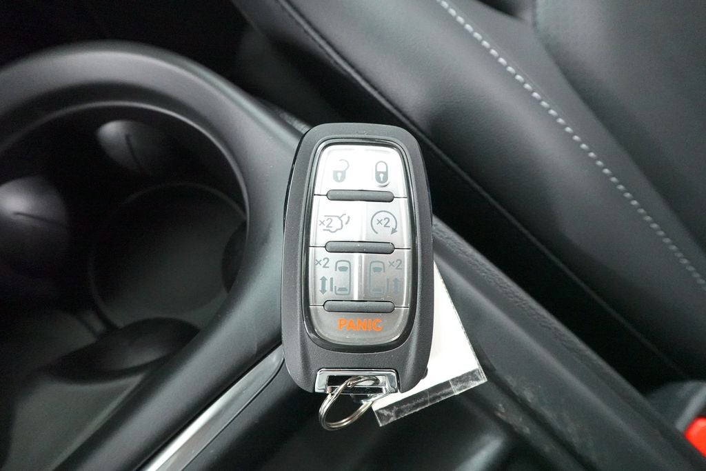 2027 Chrysler Pacifica PACIFICA SELECT