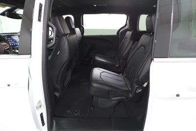 2027 Chrysler Pacifica PACIFICA SELECT