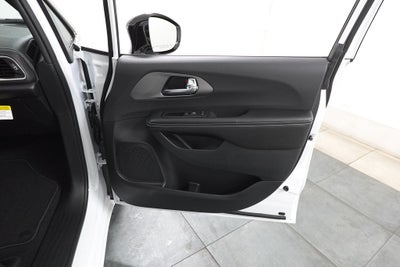 2027 Chrysler Pacifica PACIFICA SELECT