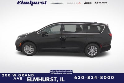 2026 Chrysler Pacifica Select