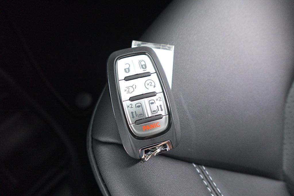 2027 Chrysler Pacifica PACIFICA SELECT