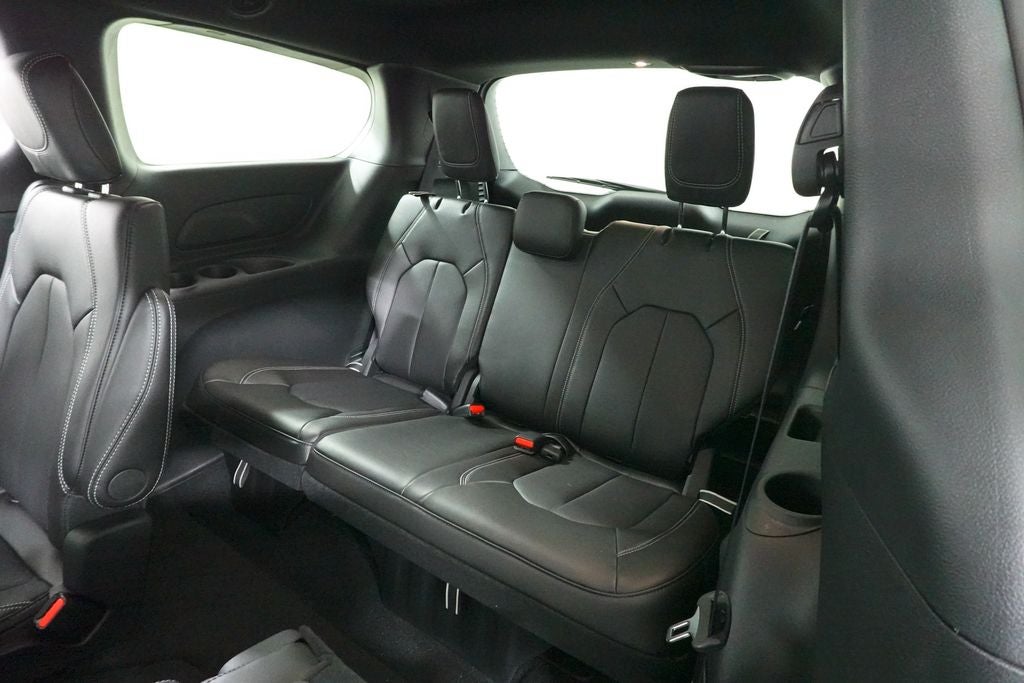 2027 Chrysler Pacifica PACIFICA SELECT