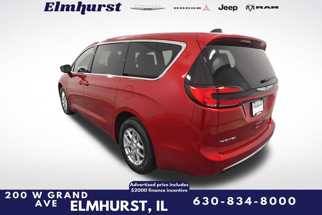 2026 Chrysler Pacifica Select