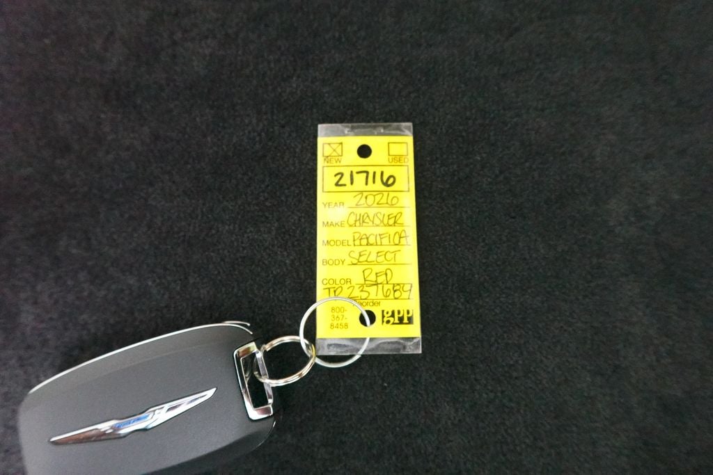 2026 Chrysler Pacifica Select