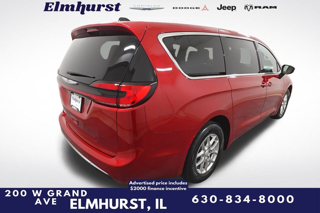 2026 Chrysler Pacifica Select