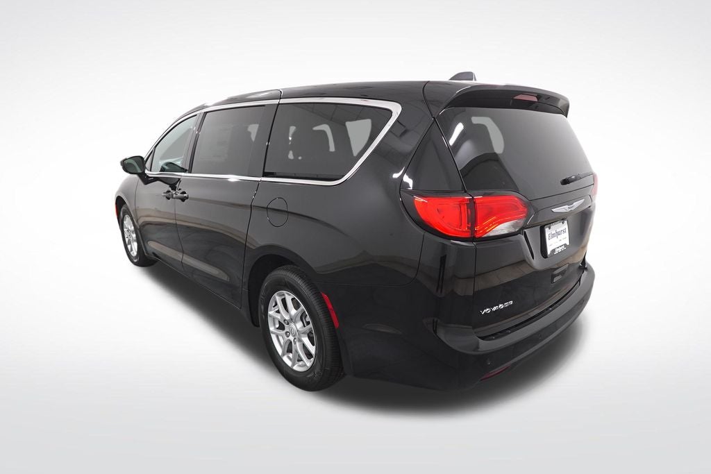 2026 Chrysler Voyager LX