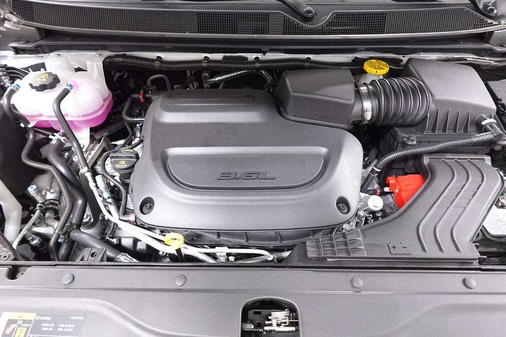 2026 Chrysler Voyager LX