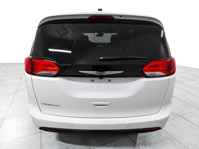 2026 Chrysler Voyager LX