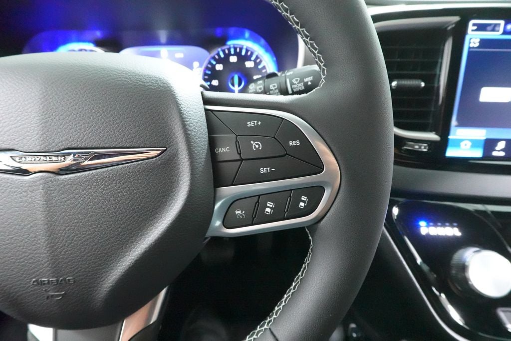 2026 Chrysler Voyager LX