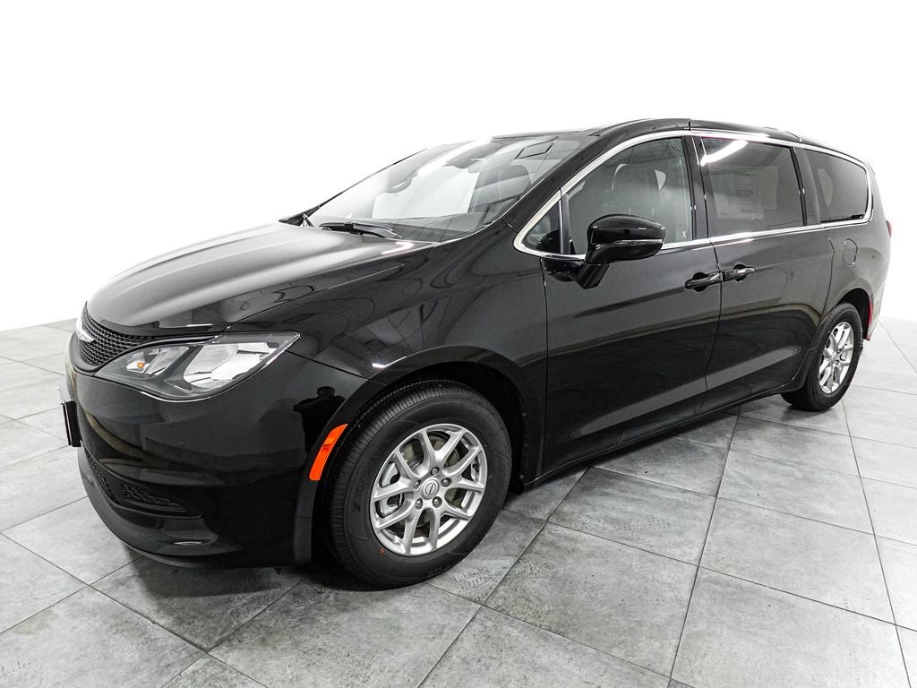2026 Chrysler Voyager LX