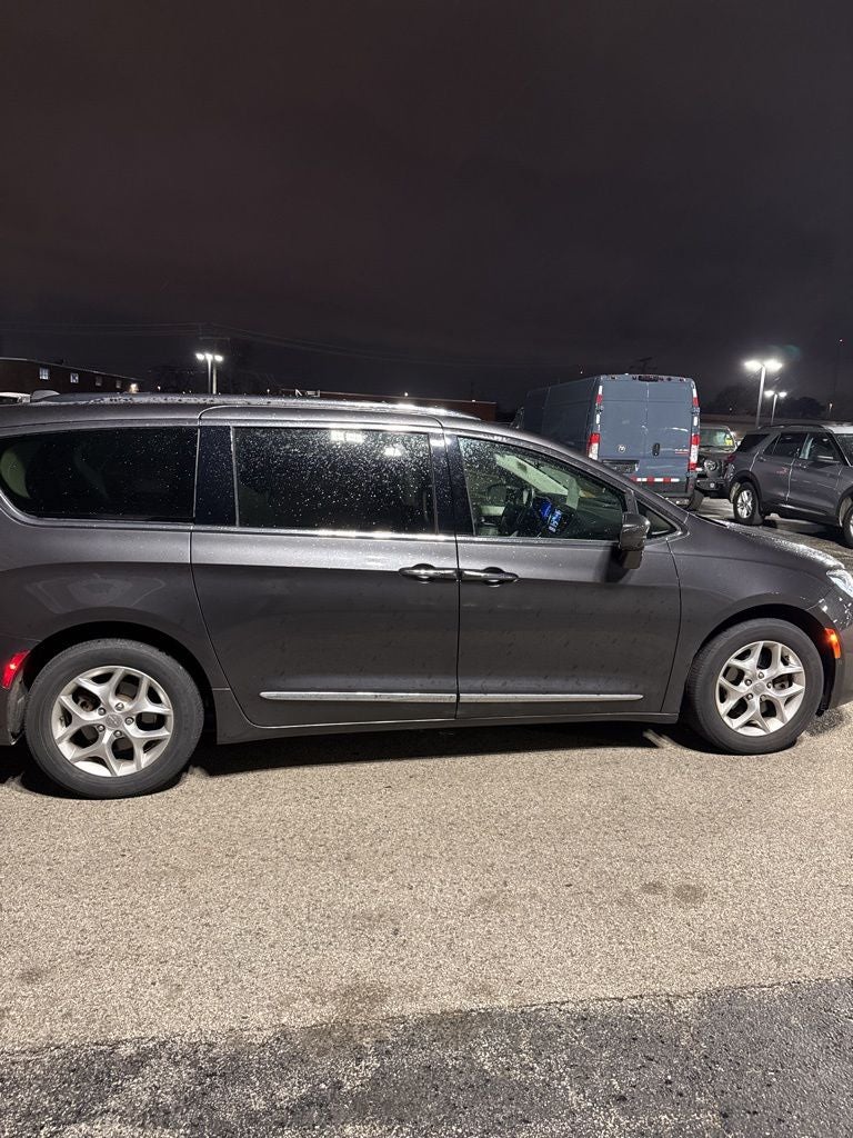 2020 Chrysler Pacifica Touring L Plus