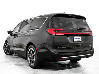 2027 Chrysler Pacifica Limited