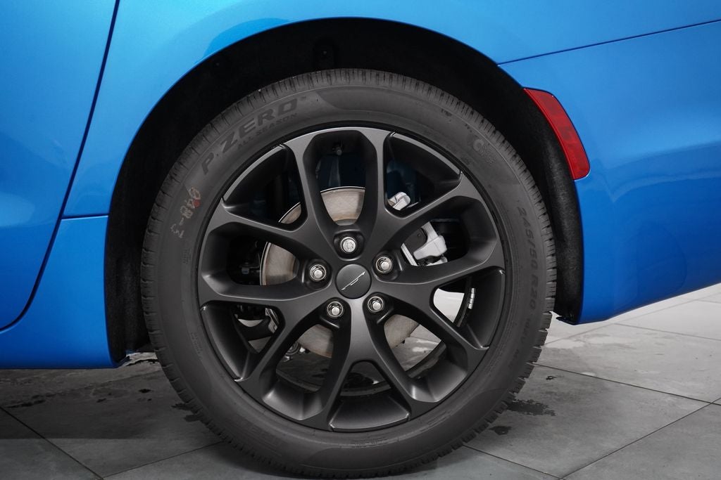 2027 Chrysler Pacifica Limited