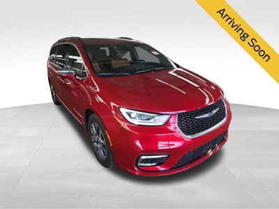 2024 Chrysler Pacifica Hybrid Hybrid Pinnacle