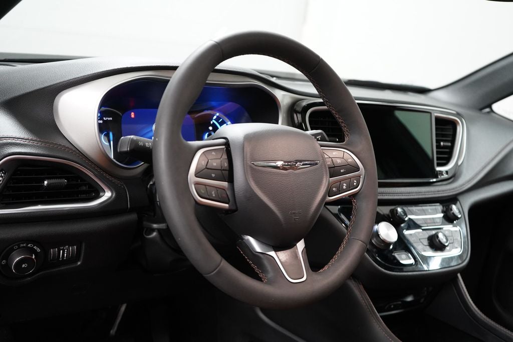 2024 Chrysler Pacifica Hybrid Hybrid Pinnacle