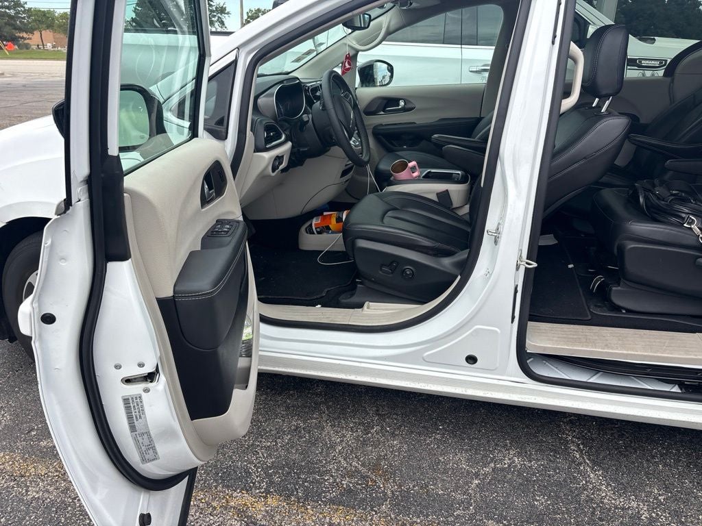 2024 Chrysler Pacifica Hybrid Hybrid Select