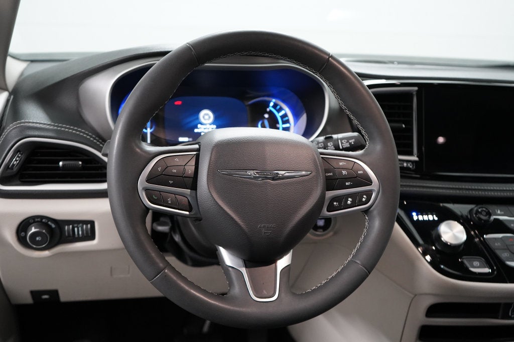 2024 Chrysler Pacifica Hybrid Hybrid Select