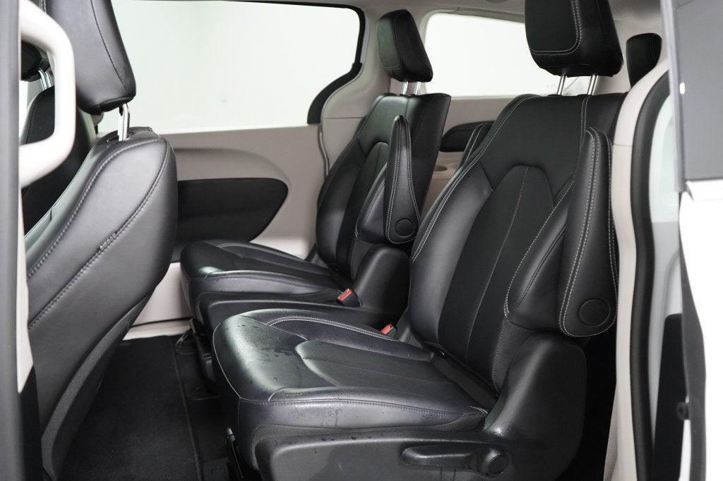 2024 Chrysler Pacifica Hybrid Hybrid Select