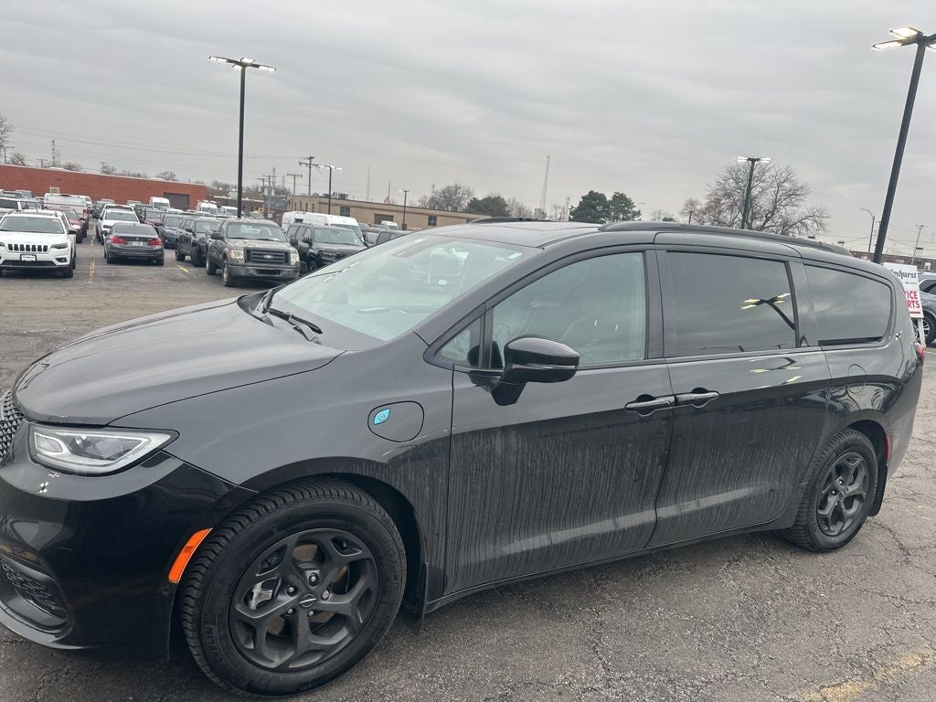 2022 Chrysler Pacifica Hybrid Limited