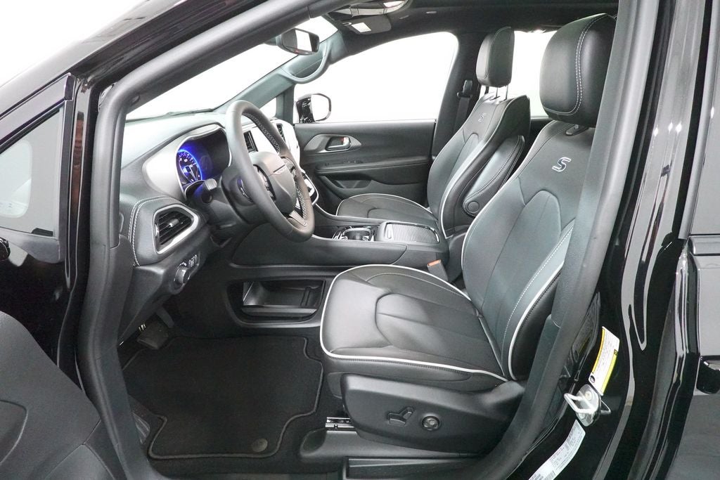 2027 Chrysler Pacifica PACIFICA LIMITED AWD
