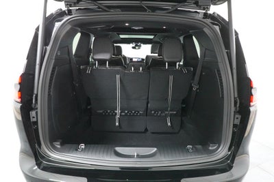 2027 Chrysler Pacifica PACIFICA LIMITED AWD