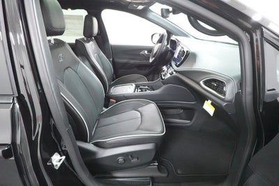 2027 Chrysler Pacifica PACIFICA LIMITED AWD