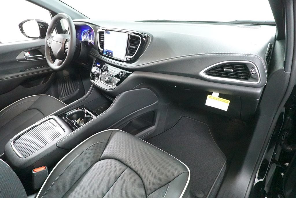2027 Chrysler Pacifica PACIFICA LIMITED AWD