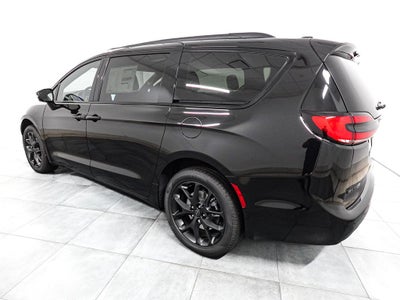 2027 Chrysler Pacifica PACIFICA LIMITED AWD