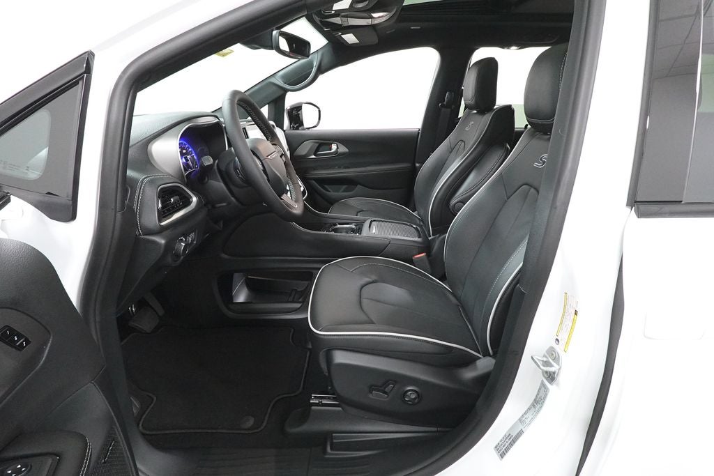 2027 Chrysler Pacifica PACIFICA LIMITED AWD