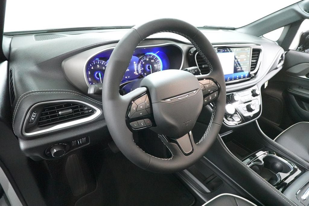 2027 Chrysler Pacifica PACIFICA LIMITED AWD