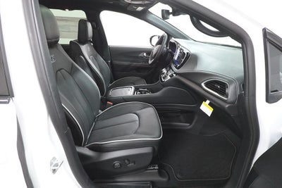 2027 Chrysler Pacifica PACIFICA LIMITED AWD