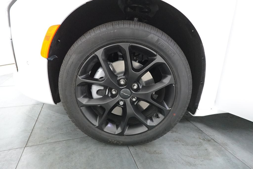 2027 Chrysler Pacifica PACIFICA LIMITED AWD