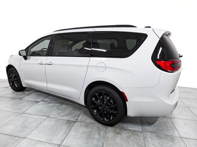 2027 Chrysler Pacifica PACIFICA LIMITED AWD