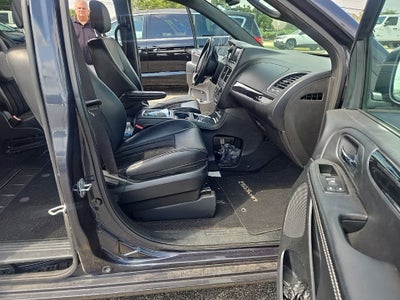 2014 Dodge Grand Caravan SXT 30th Anniversary