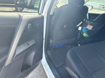 2017 Toyota RAV4 Base