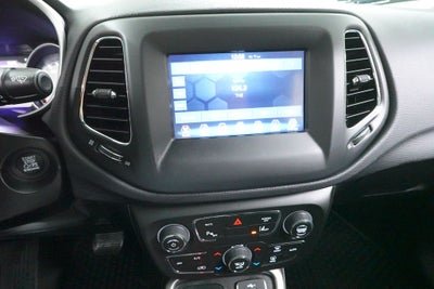 2020 Jeep Compass Latitude w/Sun/Safety Pkg