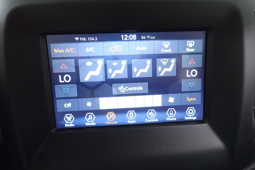2020 Jeep Compass Latitude w/Sun/Safety Pkg