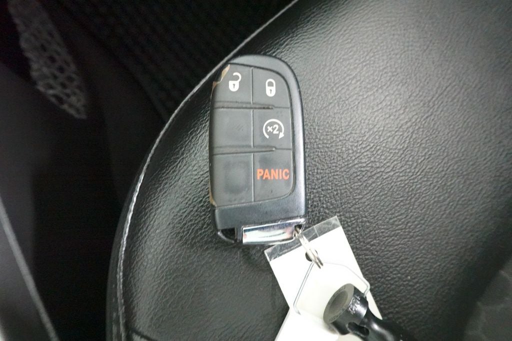 2020 Jeep Compass Latitude w/Sun/Safety Pkg