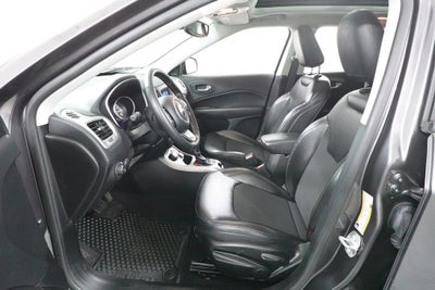 2020 Jeep Compass Latitude w/Sun/Safety Pkg