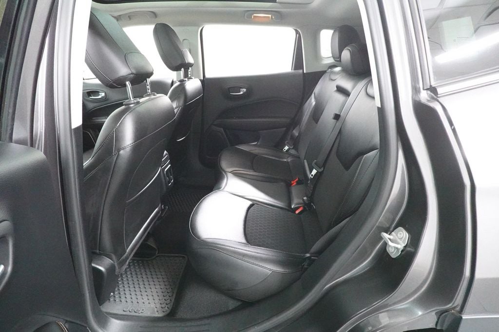 2020 Jeep Compass Latitude w/Sun/Safety Pkg