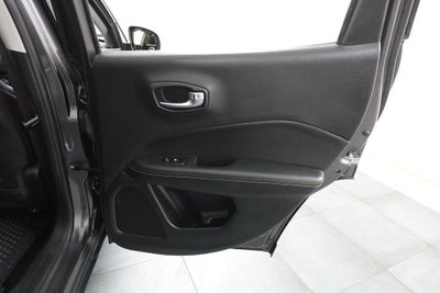 2020 Jeep Compass Latitude w/Sun/Safety Pkg