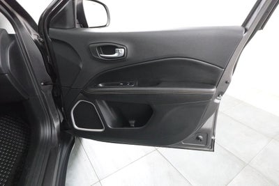2020 Jeep Compass Latitude w/Sun/Safety Pkg